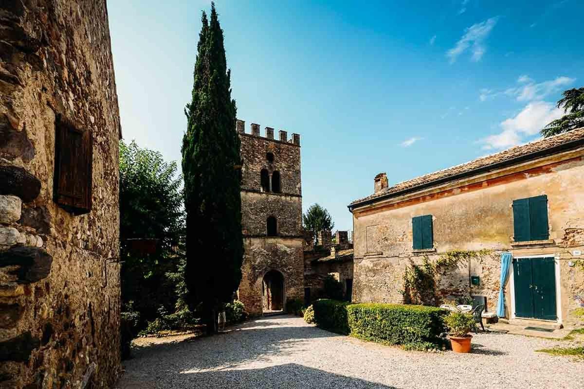 Residenza Al Castello Hotel Castellaro  ภายนอก รูปภาพ